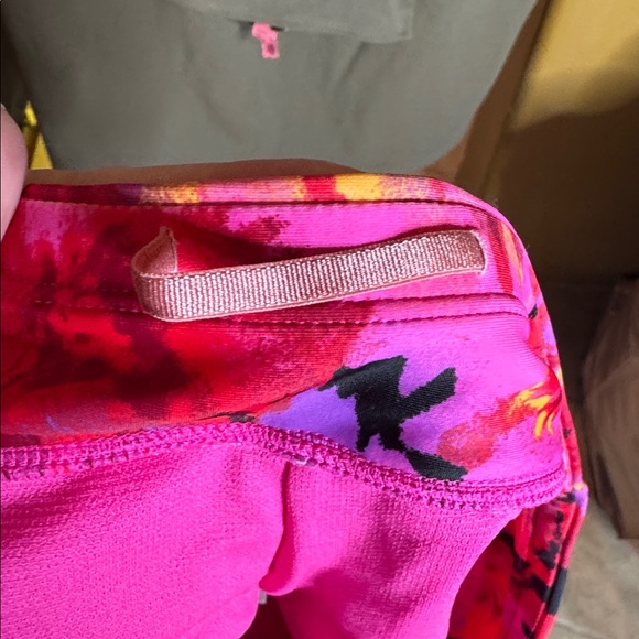 NWOT All in Motion Pink & Black Floral Swim Boyshorts Size Small UPF 50+ - Picture 7 of 7